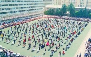 高中毕业感动的一瞬间 毕业典礼上的暖心瞬间