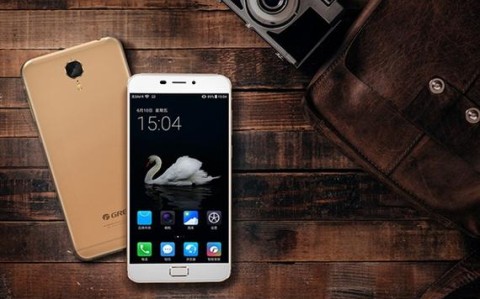 格力手机2（格力手机2屏幕比例）