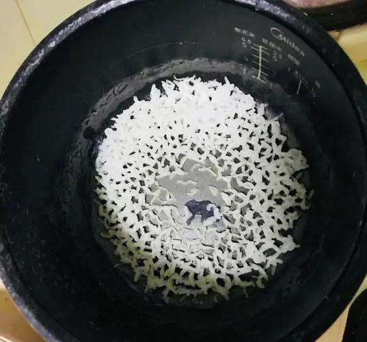 共享厨房翻车现场（共享厨房挣钱吗）