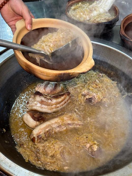 东北杀猪菜的做法(东北杀猪菜的做法步骤)