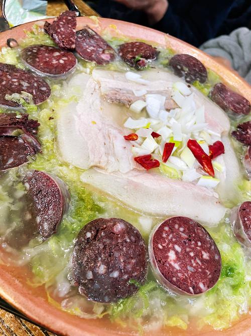 东北杀猪菜的做法(东北杀猪菜的做法步骤)