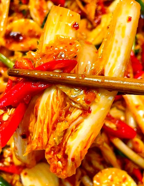 辣白菜的做法视频(凉拌酸辣白菜的做法视频)