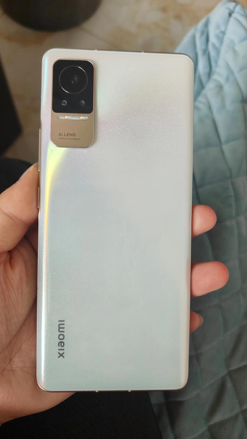 小米手机多少钱(二手小米手机多少钱)