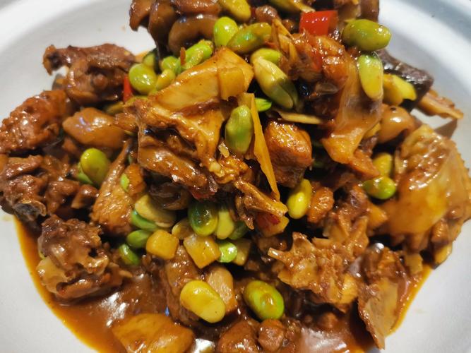 烧鸡的做法（毛豆烧鸡的做法）